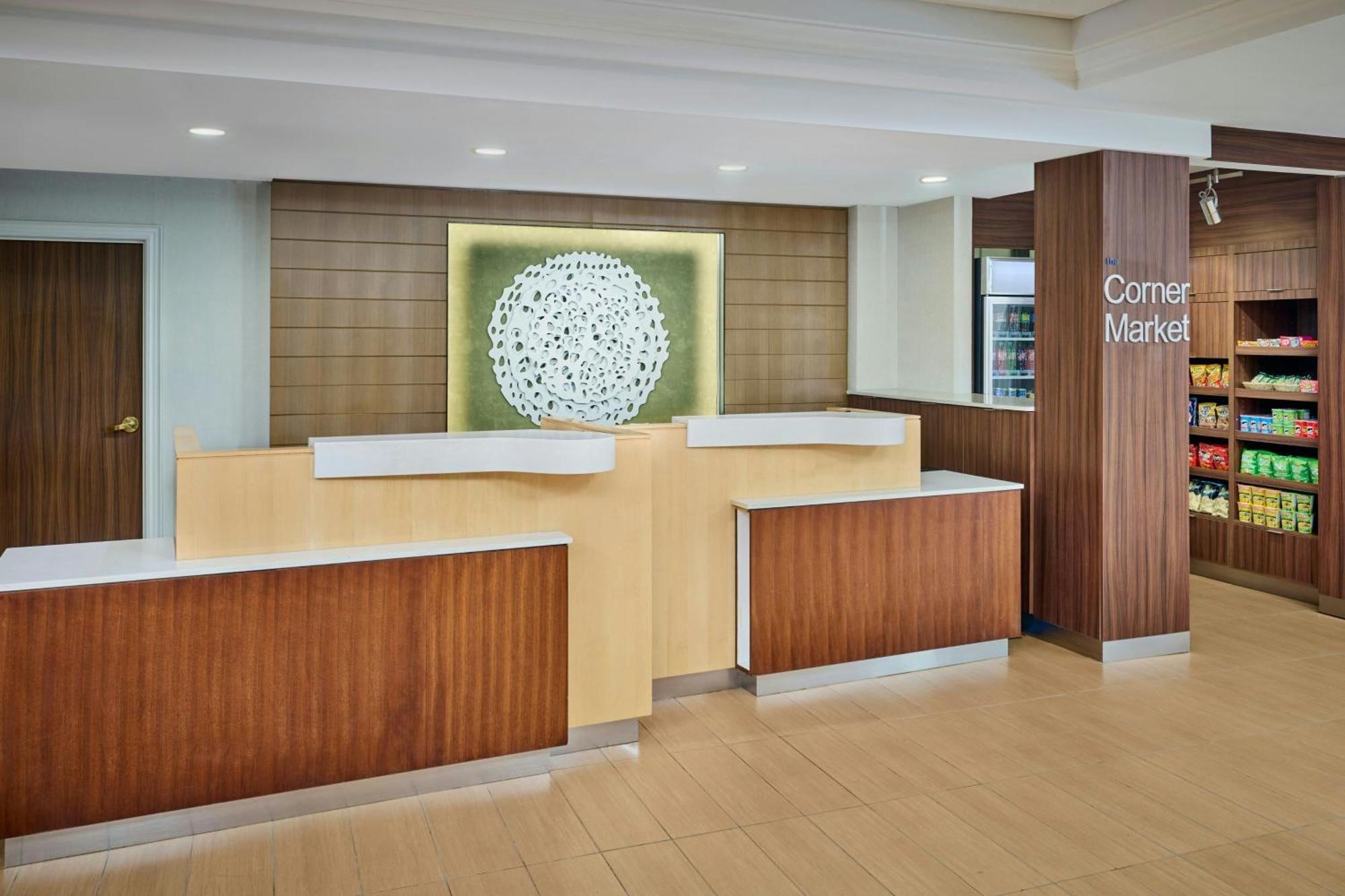 Fairfield Inn & Suites By Marriott Ottawa Kanata מראה חיצוני תמונה