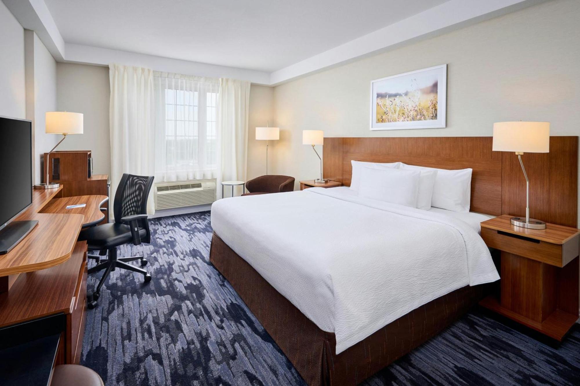 Fairfield Inn & Suites By Marriott Ottawa Kanata מראה חיצוני תמונה